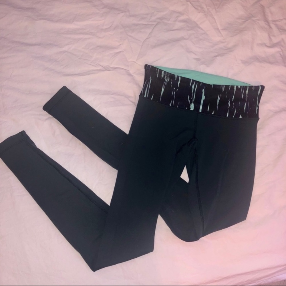 Lululemon green/teal leggings 4